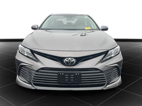 Used 2023 Toyota Camry LE image 8
