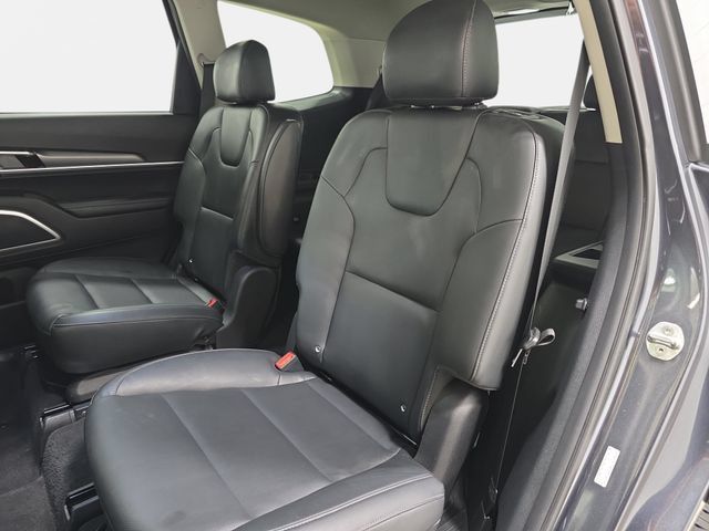 Used 2022 Kia Telluride S FWD image 13