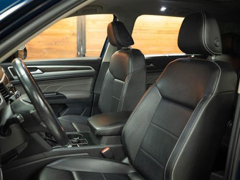 Used 2021 Volkswagen Atlas SE w/ Panoramic Sunroof Package AWD/4WD image 11