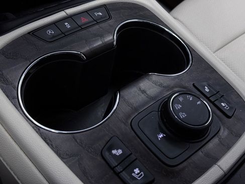 Used 2023 GMC Acadia Denali w/ Denali Ultimate Package image 53