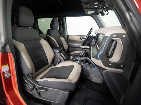 Used 2022 Ford Bronco Wildtrak AWD/4WD image 29