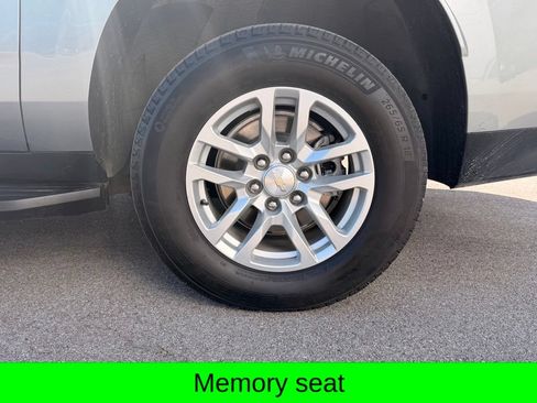 Used 2023 Chevrolet Suburban LT AWD/4WD image 9