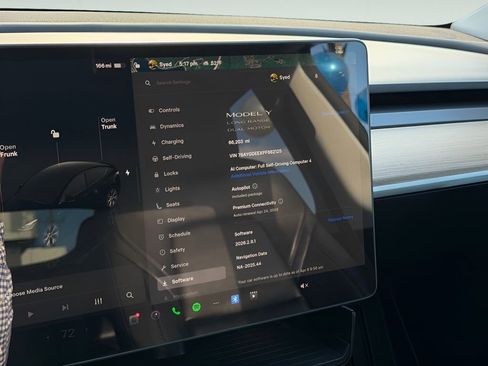 Used 2023 Tesla Model Y Long Range image 20