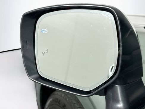 Used 2018 Subaru Forester 2.5i Limited image 16