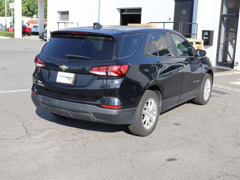 Used 2023 Chevrolet Equinox LS w/ LS Convenience Package FWD image 10