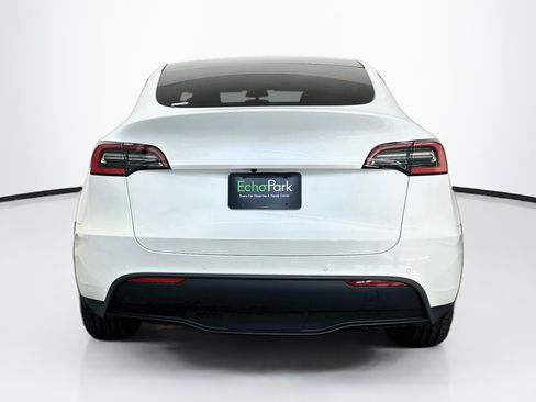 Used 2021 Tesla Model Y Long Range AWD/4WD image 7