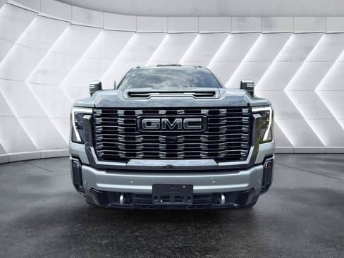 Used 2024 GMC Sierra 2500 Denali Ultimate w/ Max Trailering Package AWD/4WD image 2