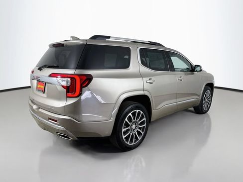 Certified 2022 GMC Acadia Denali w/ GMC Pro Grade Package AWD/4WD image 8