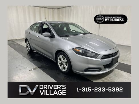 Used 2016 Dodge Dart SXT FWD image 1