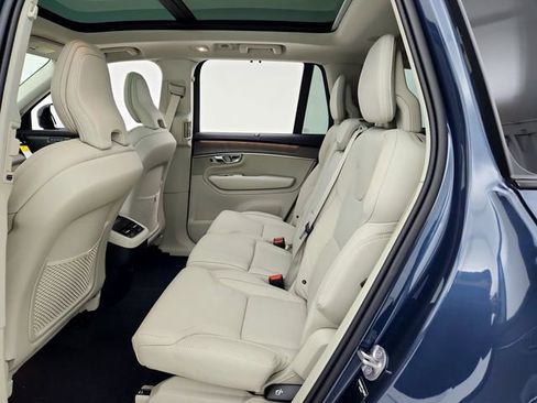 New 2026 Volvo XC90 B6 Ultra w/ Protection Package image 24