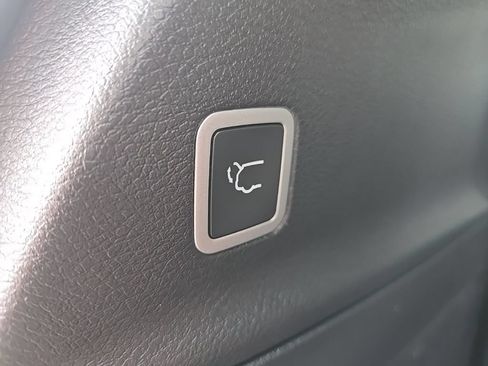 New 2026 Chrysler Pacifica Select w/ S Appearance Package FWD image 98