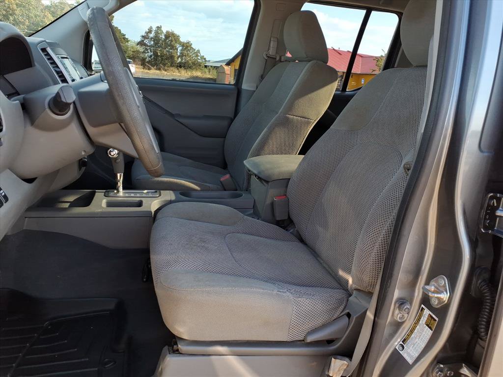 Used 2018 Nissan Frontier SV AWD/4WD image 19