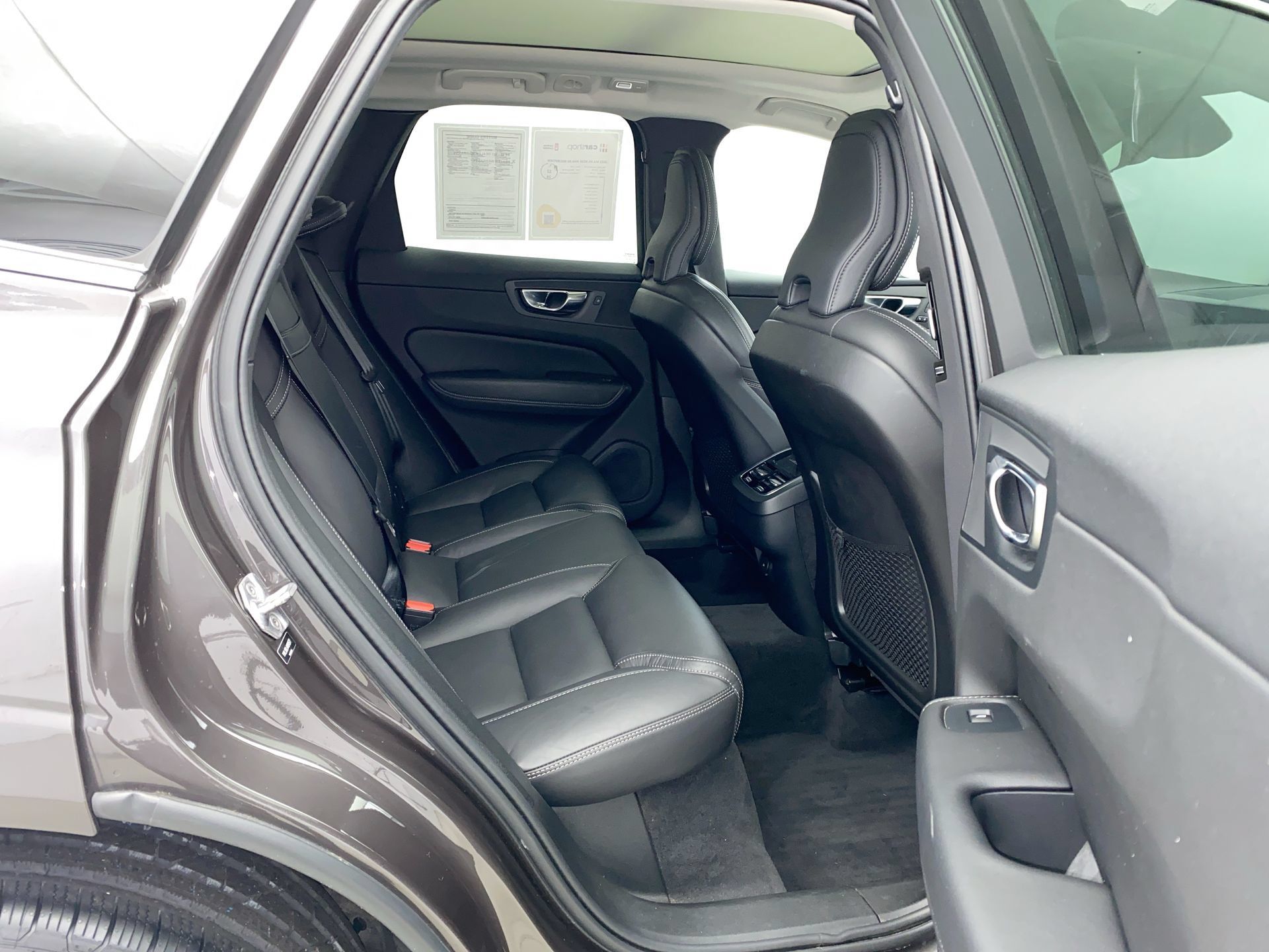 Used 2022 Volvo XC60 B5 Inscription w/ Climate Package AWD/4WD image 18
