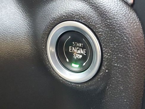 Used 2021 GMC Sierra 1500 SLE image 17