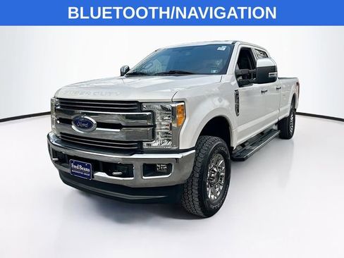 Certified 2017 Ford F250 Lariat w/ Chrome Package image 3