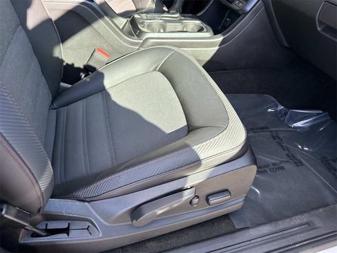 Used 2016 GMC Canyon SLE w/ All Terrain Package image 12