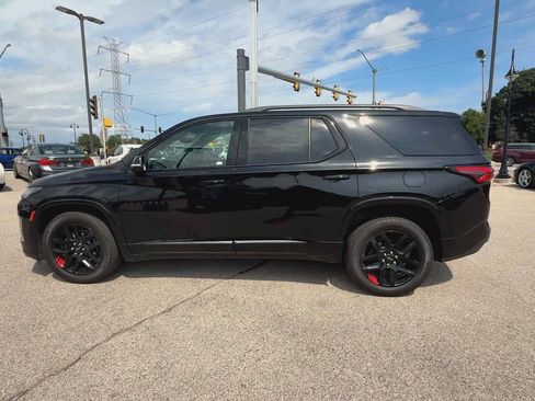 Certified 2023 Chevrolet Traverse Premier w/ Redline Edition AWD/4WD image 5