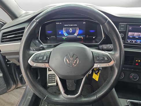 Used 2024 Volkswagen Jetta Sport image 12