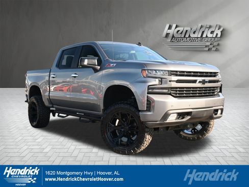 Used 2020 Chevrolet Silverado 1500 RST image 1