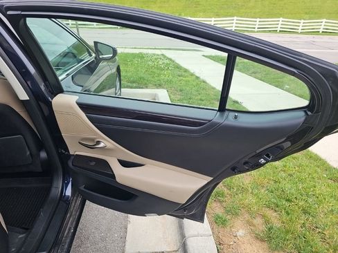 Used 2019 Lexus ES 350 FWD image 23
