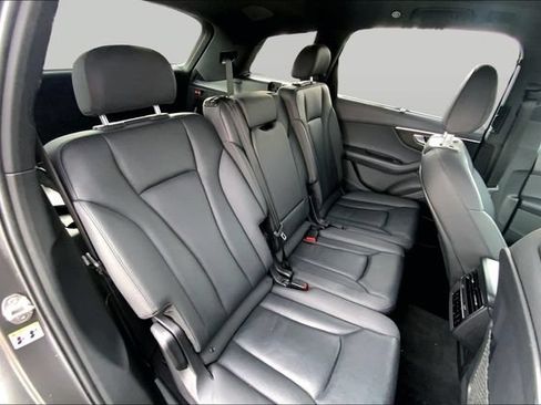 Used 2023 Audi Q7 2.0T Premium Plus AWD/4WD image 19