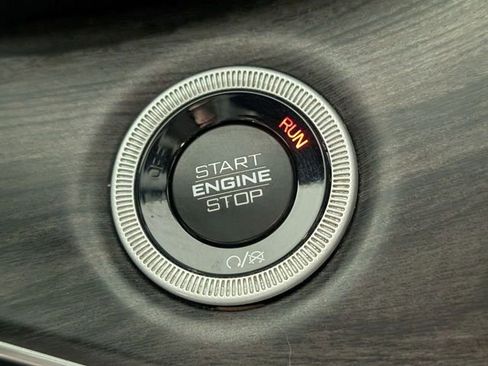 Certified 2023 Jeep Grand Cherokee Limited AWD/4WD image 25