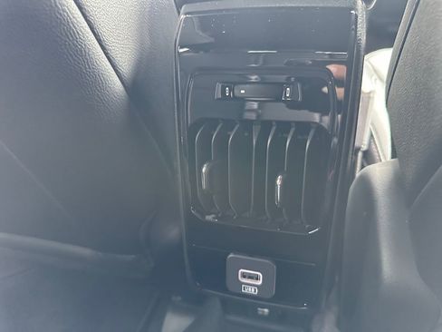 Used 2026 Jeep Compass Limited w/ Sun, Sound & Navigation Group image 16