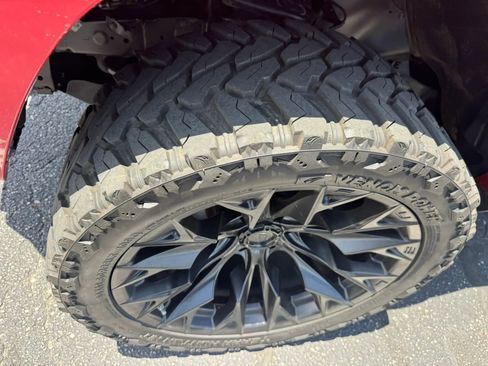 Used 2017 Toyota 4Runner SR5 Premium RWD image 12