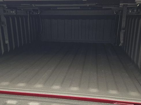 Used 2025 RAM 1500 Limited AWD/4WD image 9