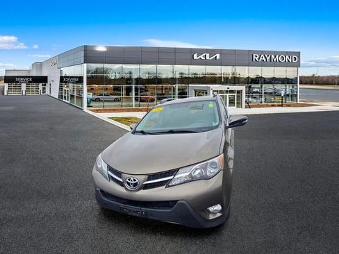 Used 2015 Toyota RAV4 XLE AWD/4WD image 7