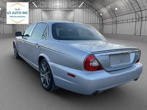Used 2008 Jaguar XJ8 image 3