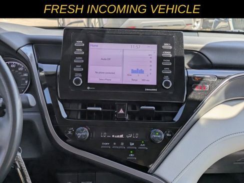 Used 2023 Toyota Camry SE image 15