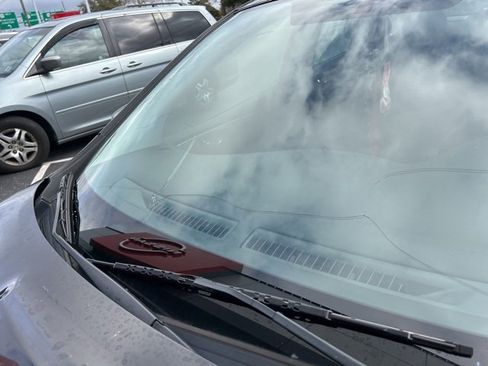 Used 2019 Nissan Sentra S image 2