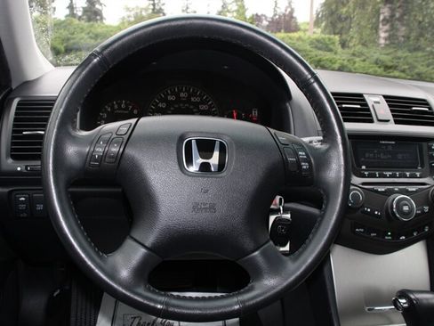 Used 2005 Honda Accord EX image 17