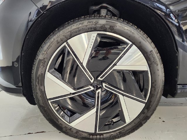 Used 2025 Volvo EX90 Ultra w/ Protection Package Premier AWD/4WD image 8