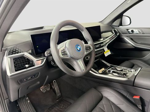 New 2026 BMW X5 xDrive50e AWD/4WD image 10