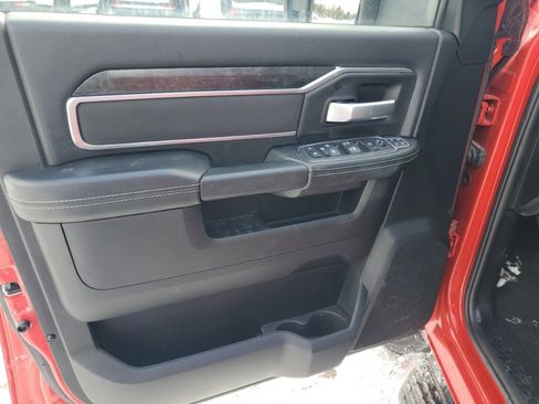 Used 2024 RAM 2500 Big Horn w/ Bed Utility Group image 8