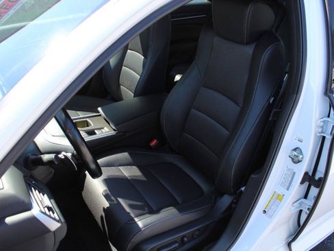 Used 2020 Honda Accord Sport image 3