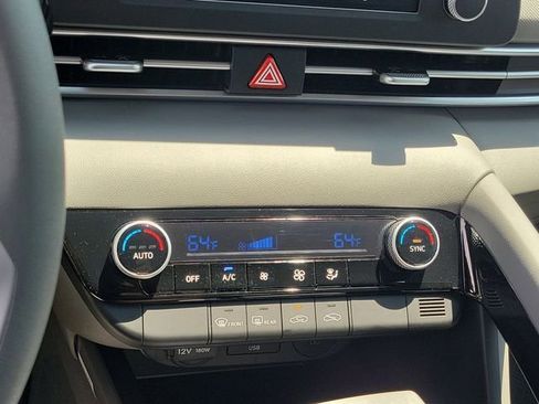 New 2026 Hyundai Elantra Hybrid FWD image 12