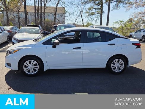 Used 2025 Nissan Versa S w/ Trunk Package FWD image 2