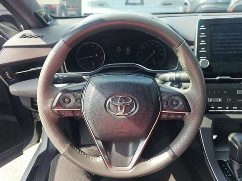 Used 2019 Toyota Avalon Limited w/ Advanced Safety Package FWD image 9