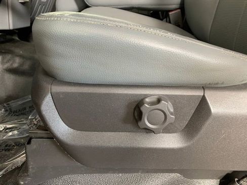 Used 2016 Ford F350 XL RWD image 5