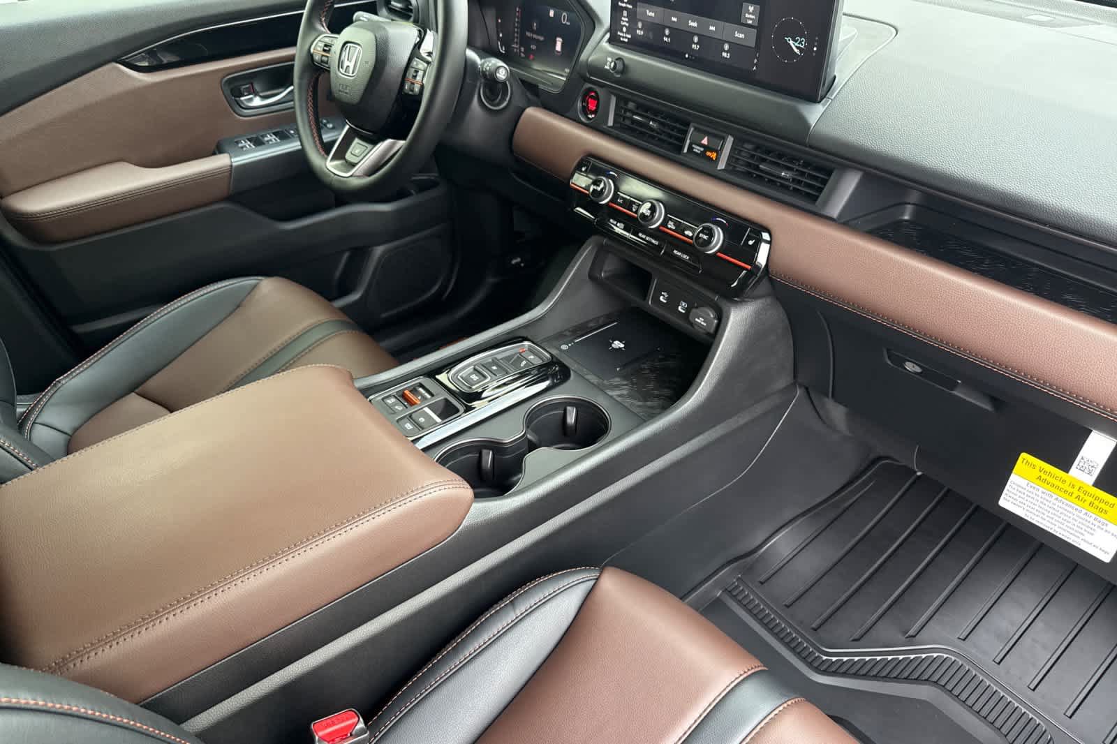 New 2026 Honda Pilot TrailSport image 19