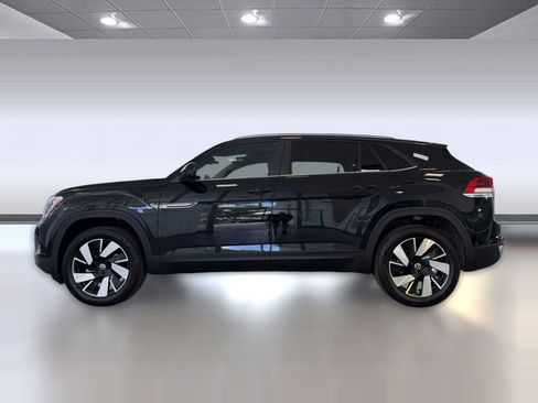 New 2026 Volkswagen Atlas Cross Sport SE FWD image 2