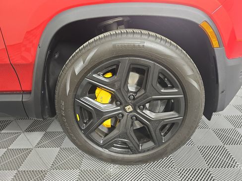 Used 2023 Rivian R1S Adventure image 11