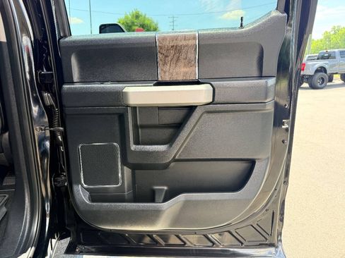 Used 2017 Ford F350 Lariat w/ Lariat Ultimate Package AWD/4WD image 33