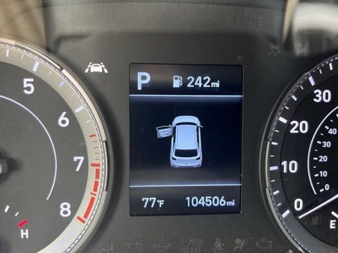 Used 2022 Hyundai Venue SE FWD image 7
