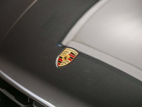 Certified 2025 Porsche Macan S AWD/4WD image 10