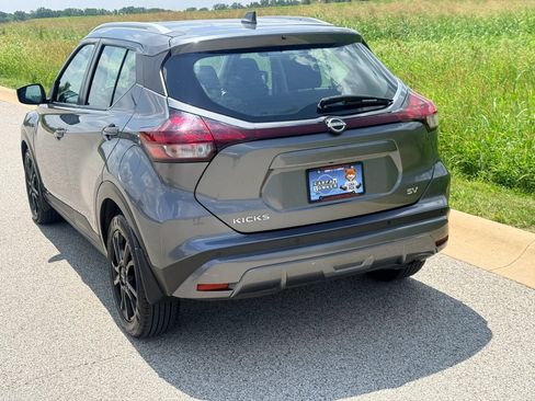 Used 2024 Nissan Kicks SV FWD image 15