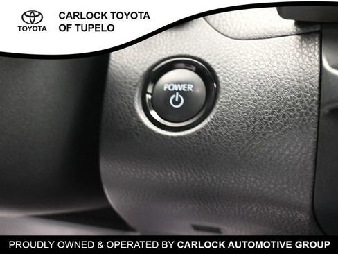 Used 2025 Toyota Camry SE w/ Convenience Package image 16